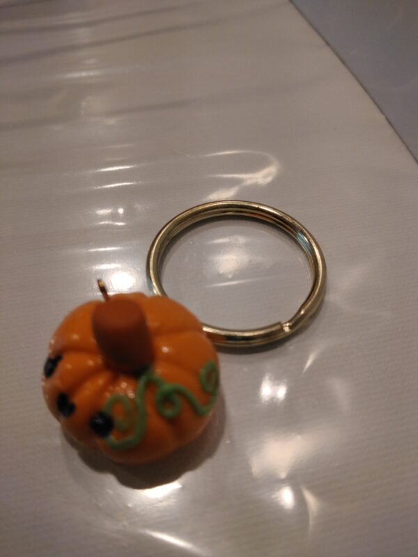 keychain_pumpkin_1